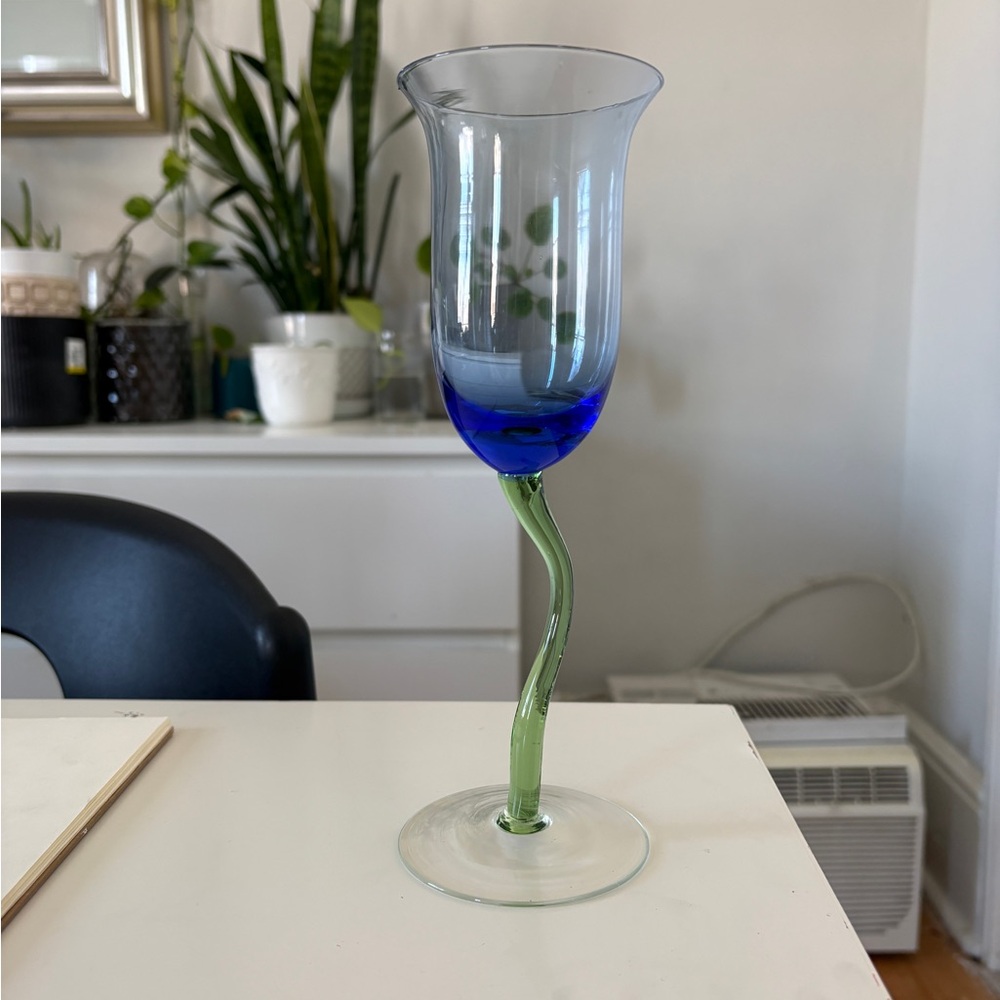 Adorable Blue and Green Swirl Stem Tulip Flower Wine Glass/Champagne Flute
